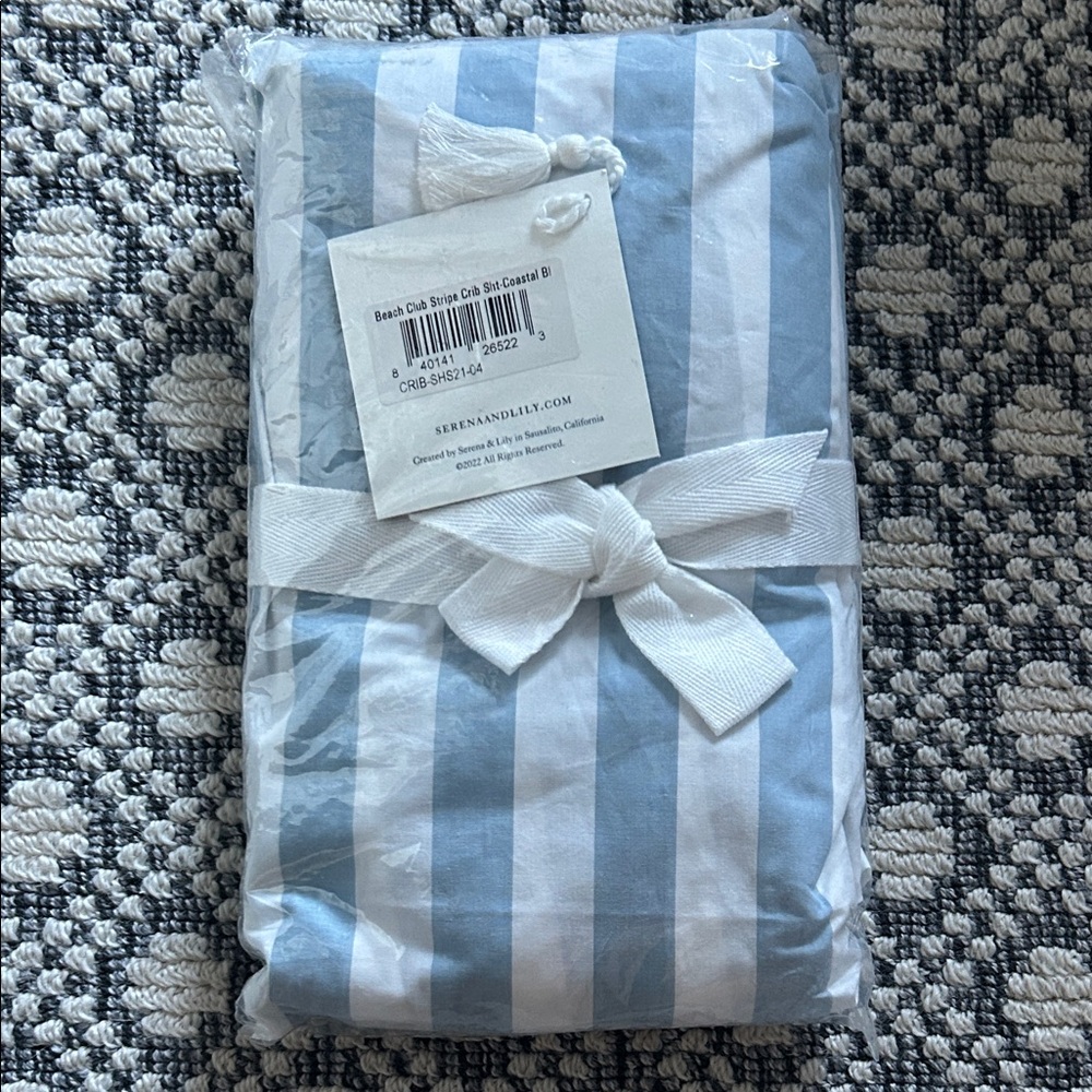 Serena and Lily Beach Club Stripe Crib Sheet in Coastal Blue. NWT